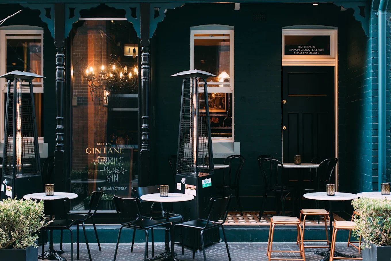 Gin Lane — photo 1